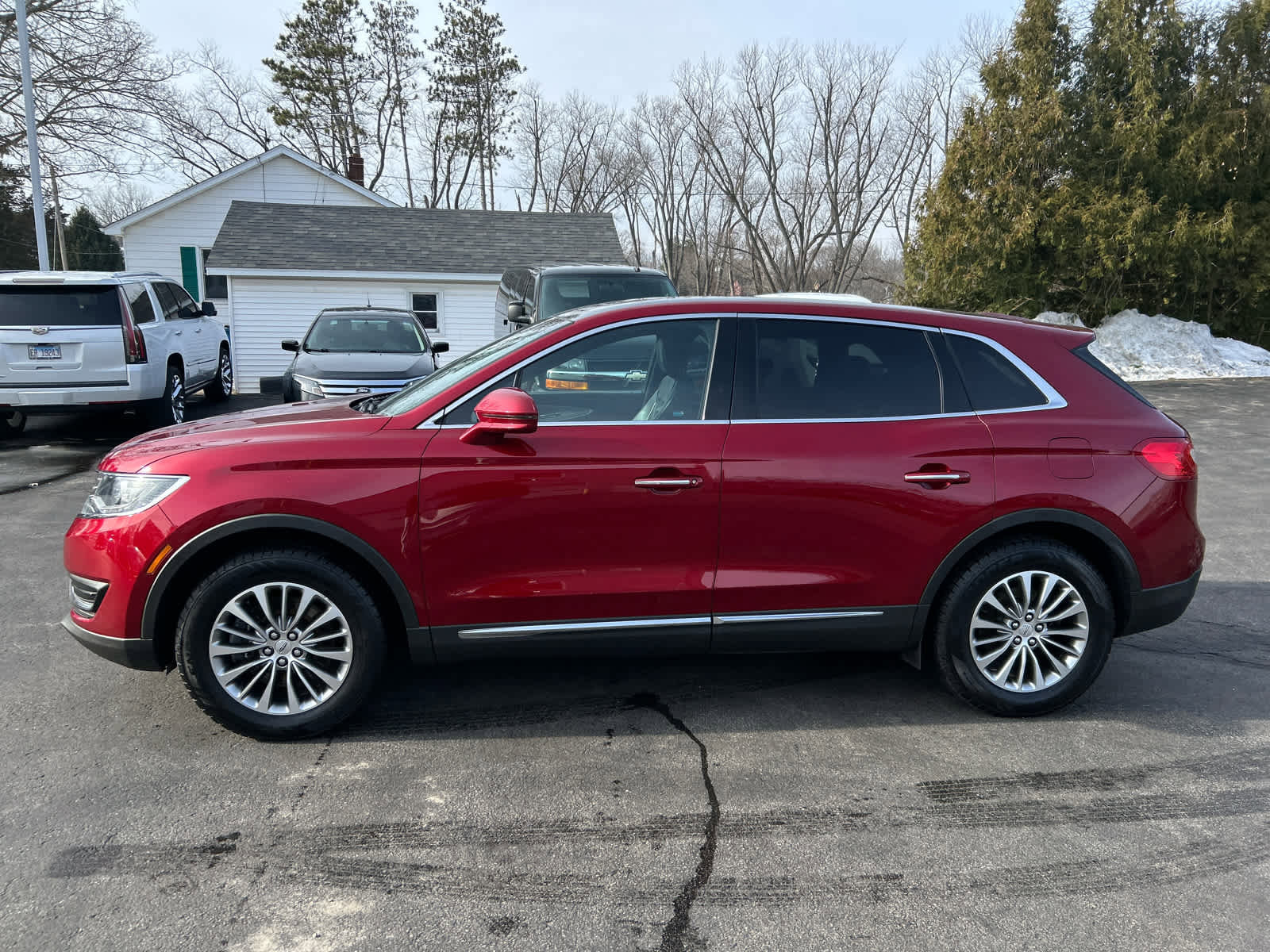 Used 2016 Lincoln MKX Select w/ Select Plus Package image 6