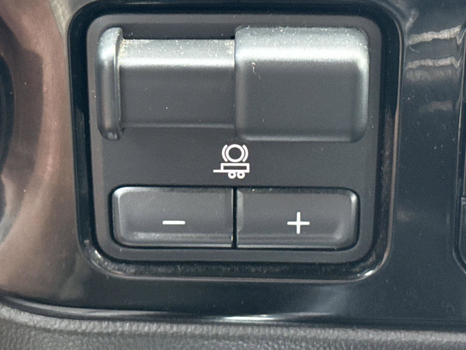 Used 2022 GMC Sierra 1500 SLT w/ SLT Premium Plus Package image 17