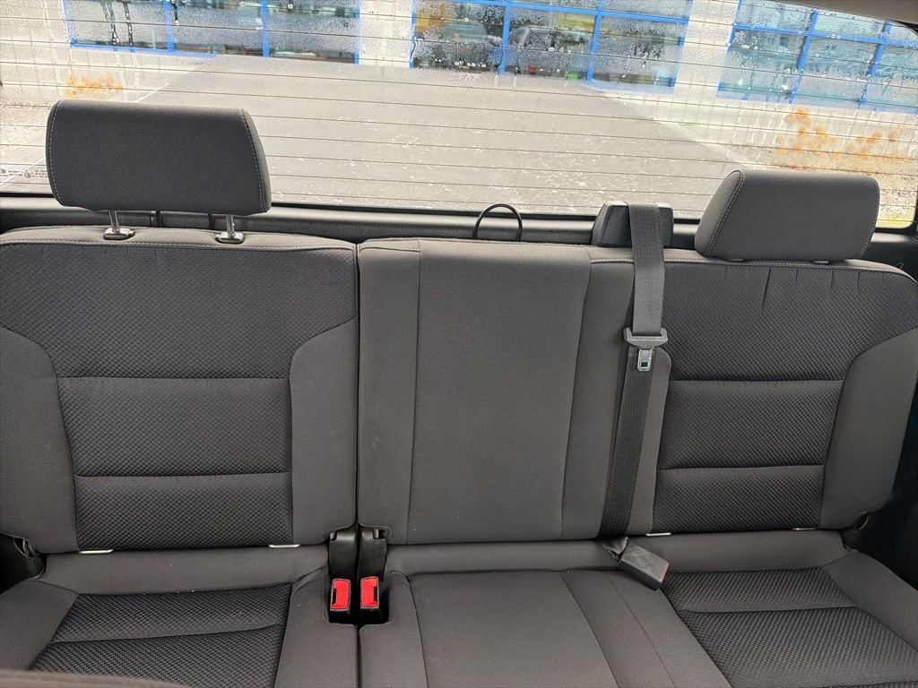 Used 2018 Chevrolet Silverado 1500 LT w/ Midnight Edition image 33