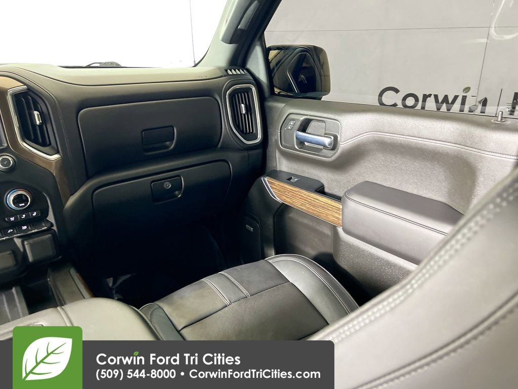 Used 2022 Chevrolet Silverado 1500 High Country w/ Technology Package image 27