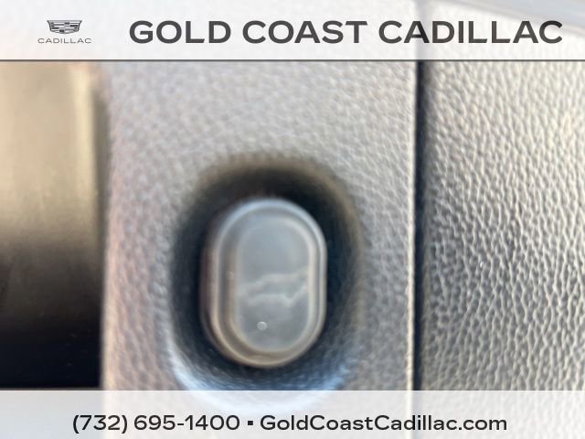Used 2020 Cadillac Escalade Luxury AWD/4WD image 17