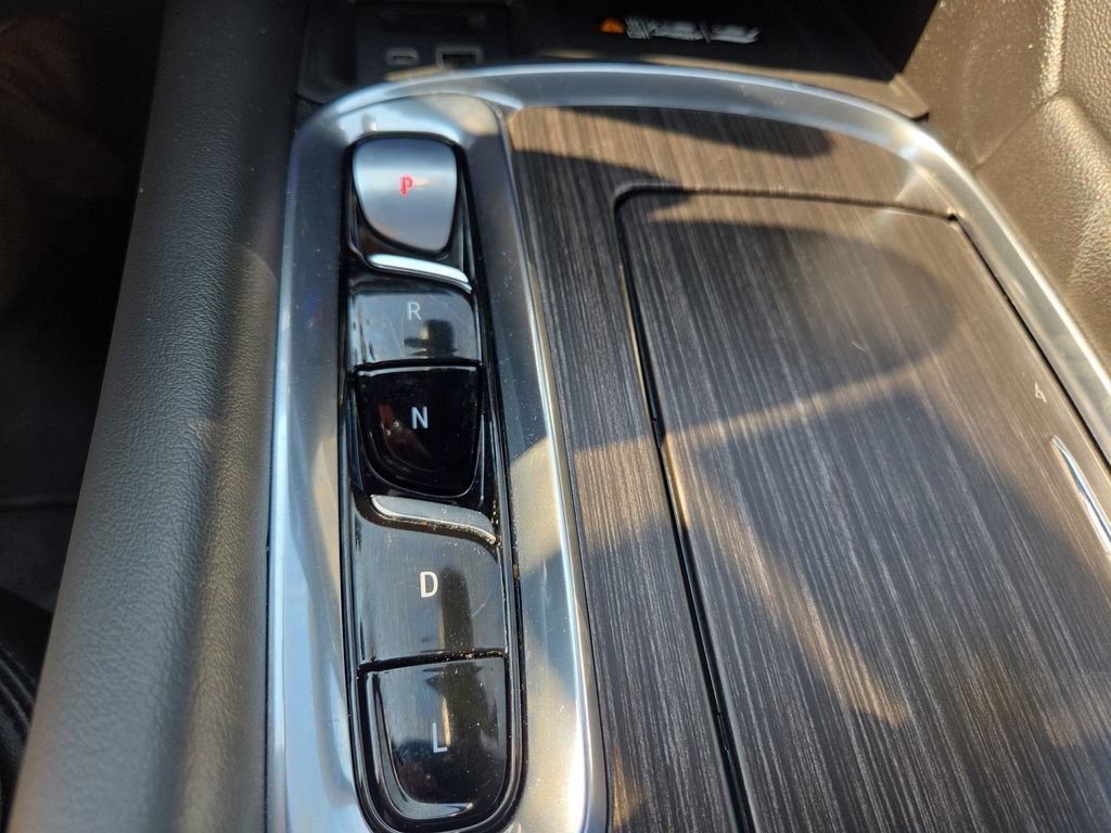 Certified 2023 Buick Enclave Avenir w/ Avenir Technology Package AWD/4WD image 23