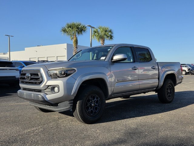 Used 2021 Toyota Tacoma SR5 RWD image 2
