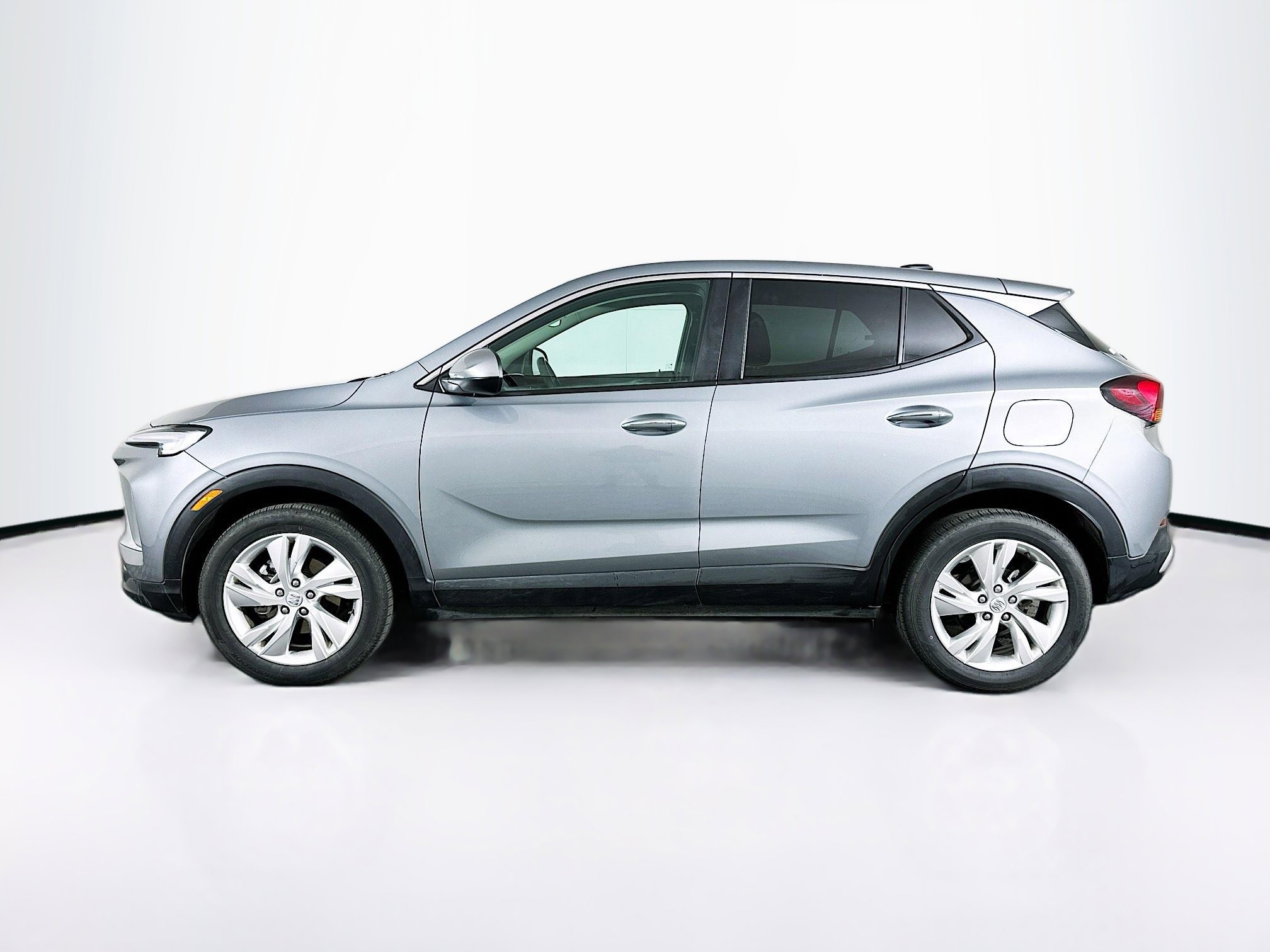 Used 2025 Buick Encore GX Preferred FWD image 4