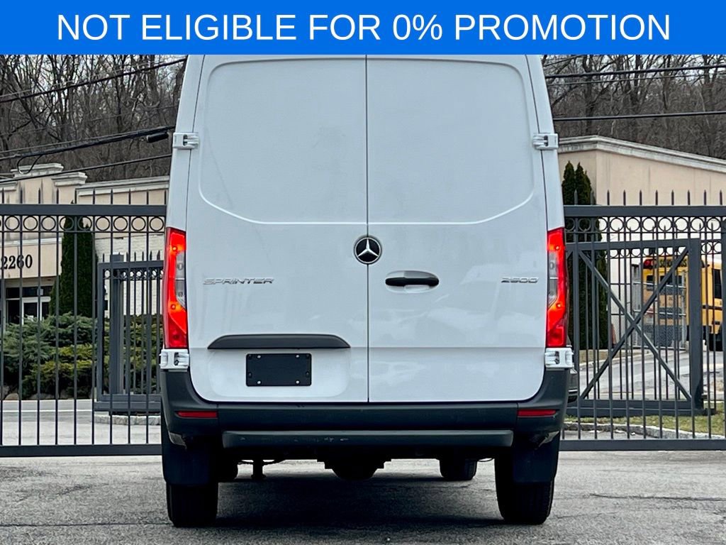 Used 2025 Mercedes-Benz Sprinter 2500 image 8
