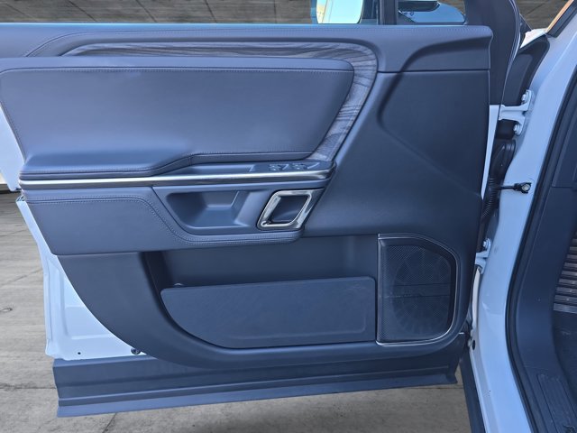 Used 2022 Rivian R1T Adventure image 23