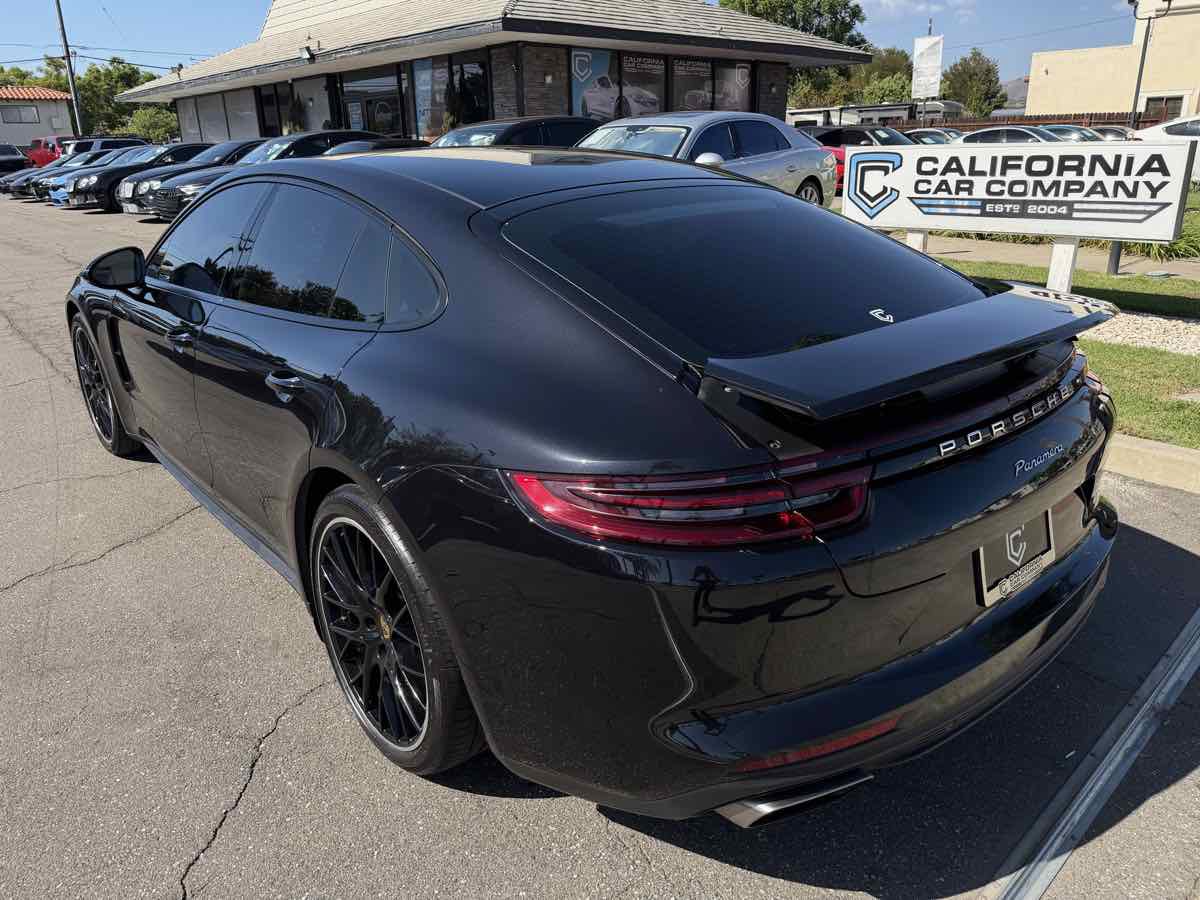 Used 2018 Porsche Panamera image 3