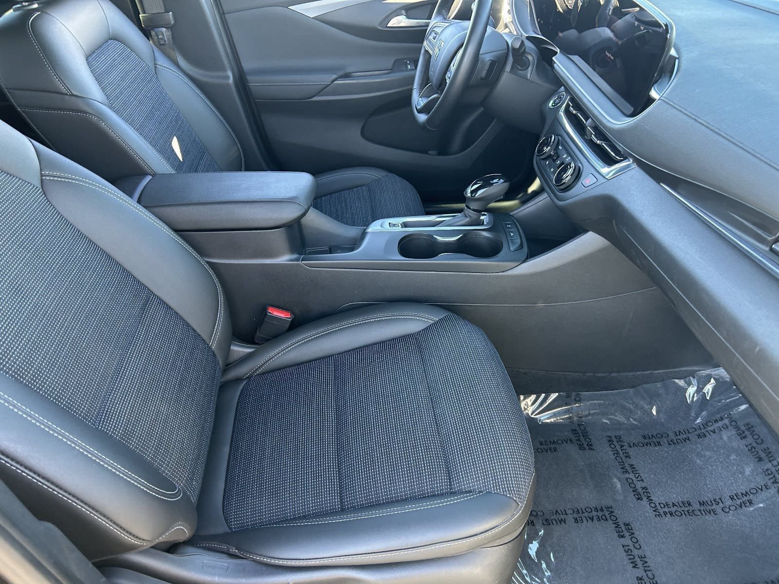 Used 2025 Buick Envista Preferred w/ Convenience I Package FWD image 14