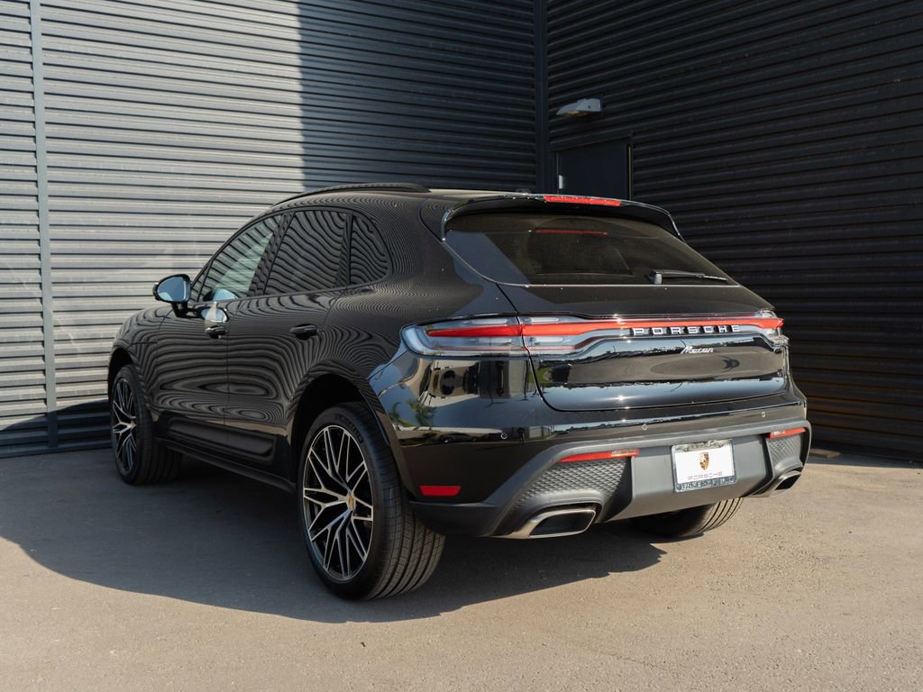 New 2025 Porsche Macan image 3