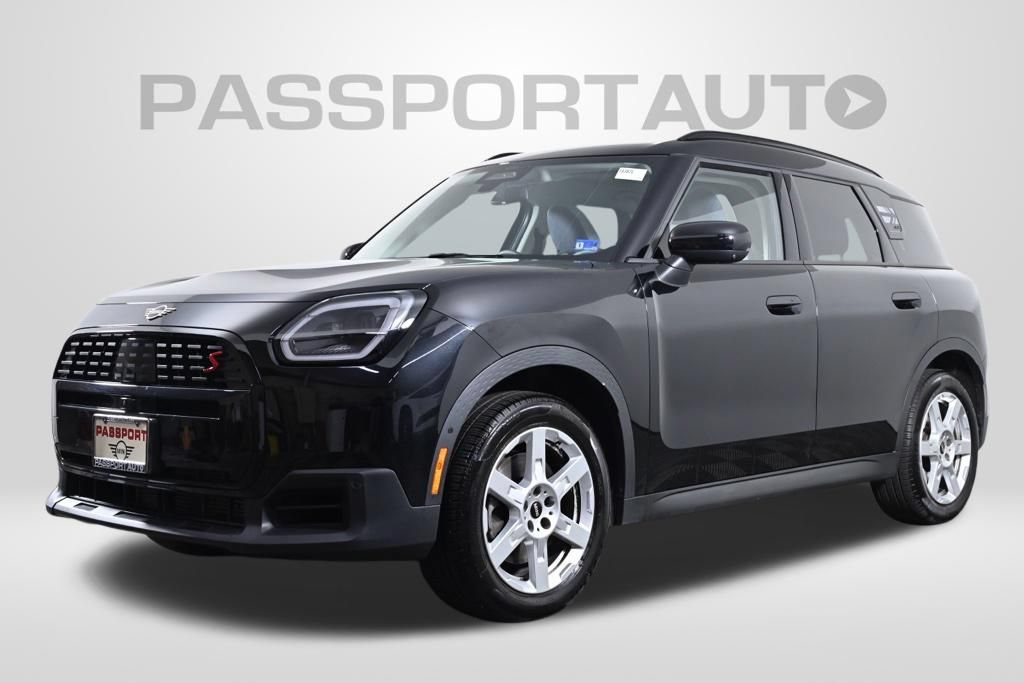 Used 2025 MINI Cooper Countryman S w/ Comfort Package Max AWD/4WD image 1