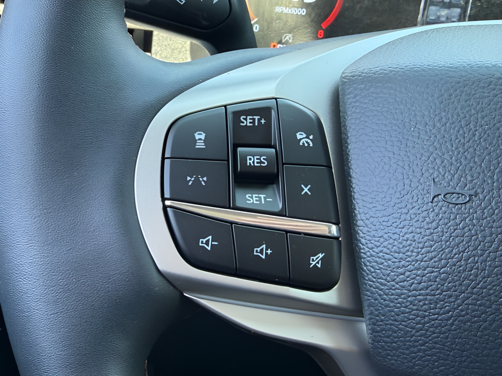 Used 2026 Ford Explorer Active w/ Active Comfort Package AWD/4WD image 20