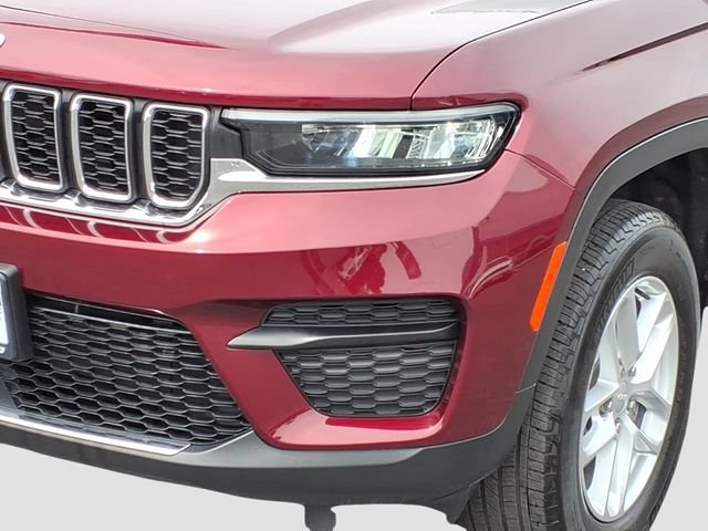 Used 2024 Jeep Grand Cherokee Laredo X w/ Luxury Tech Group I AWD/4WD image 11