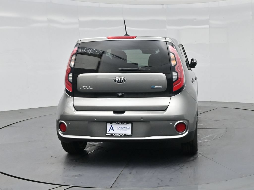 Used 2016 Kia Soul EV + FWD image 30