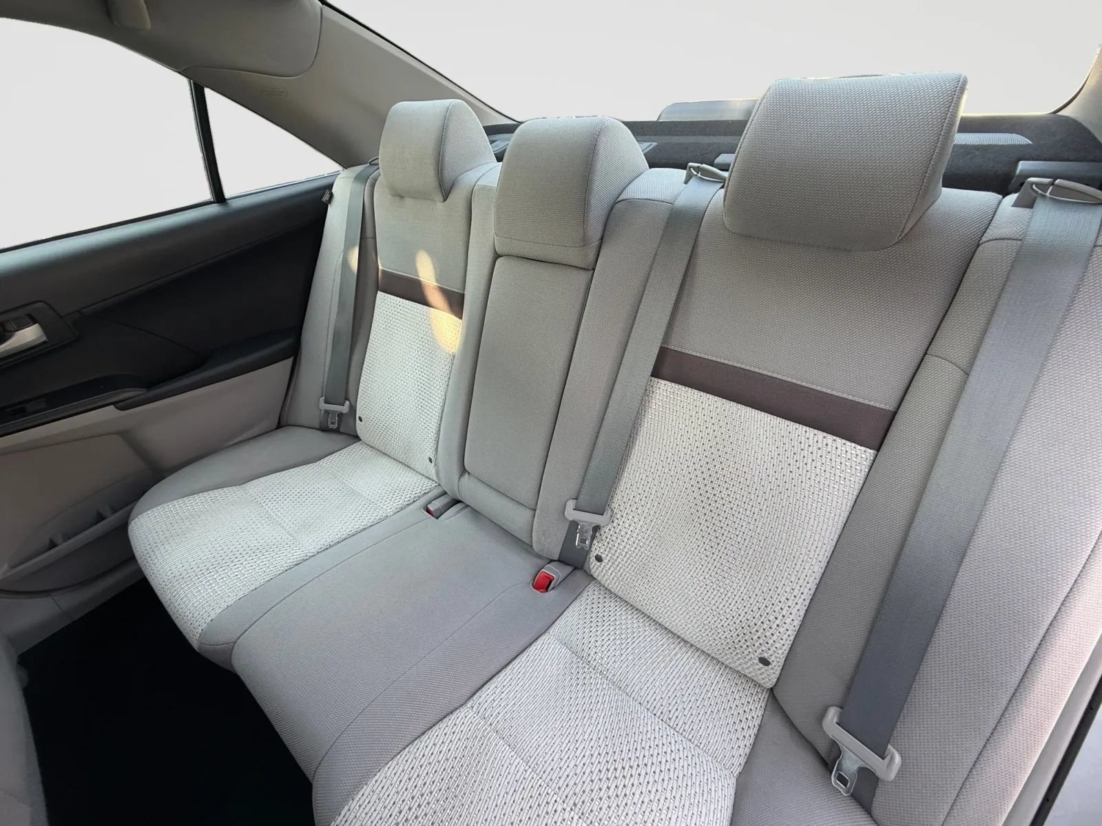 Used 2012 Toyota Camry LE FWD image 15