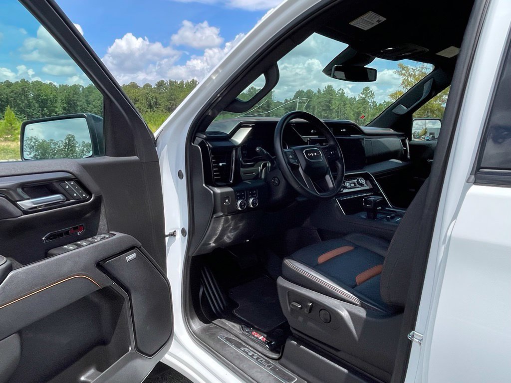 Used 2025 GMC Sierra 1500 AT4 AWD/4WD image 40