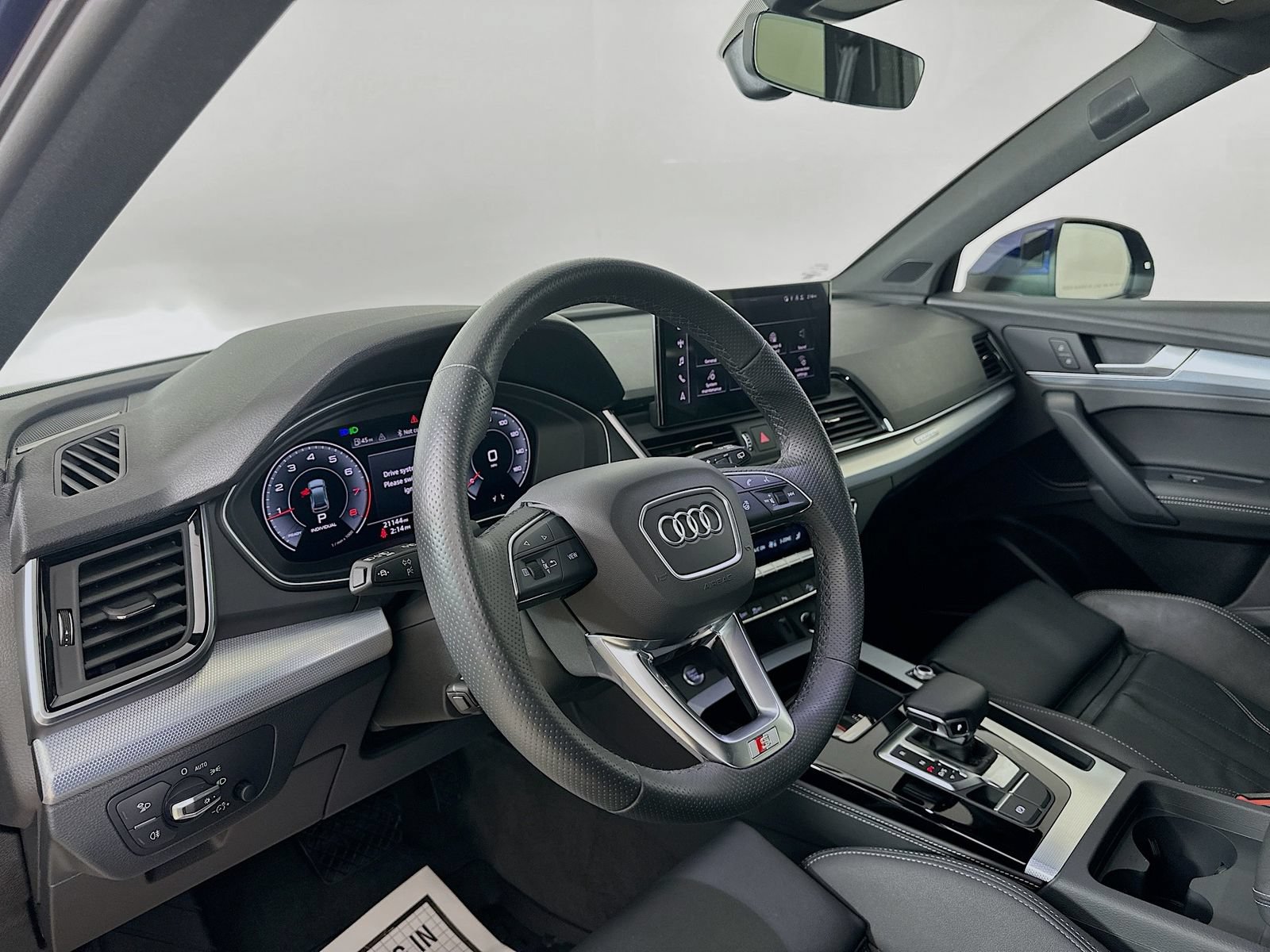 Used 2024 Audi Q5 2.0T Premium Plus AWD/4WD image 33