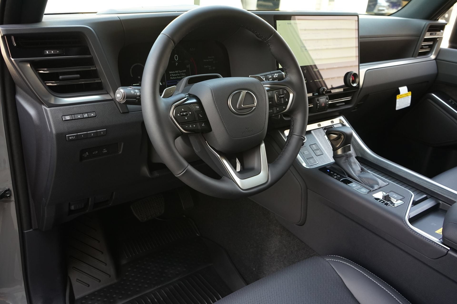 Used 2026 Lexus GX 550 w/ Cold Area Package AWD/4WD image 2