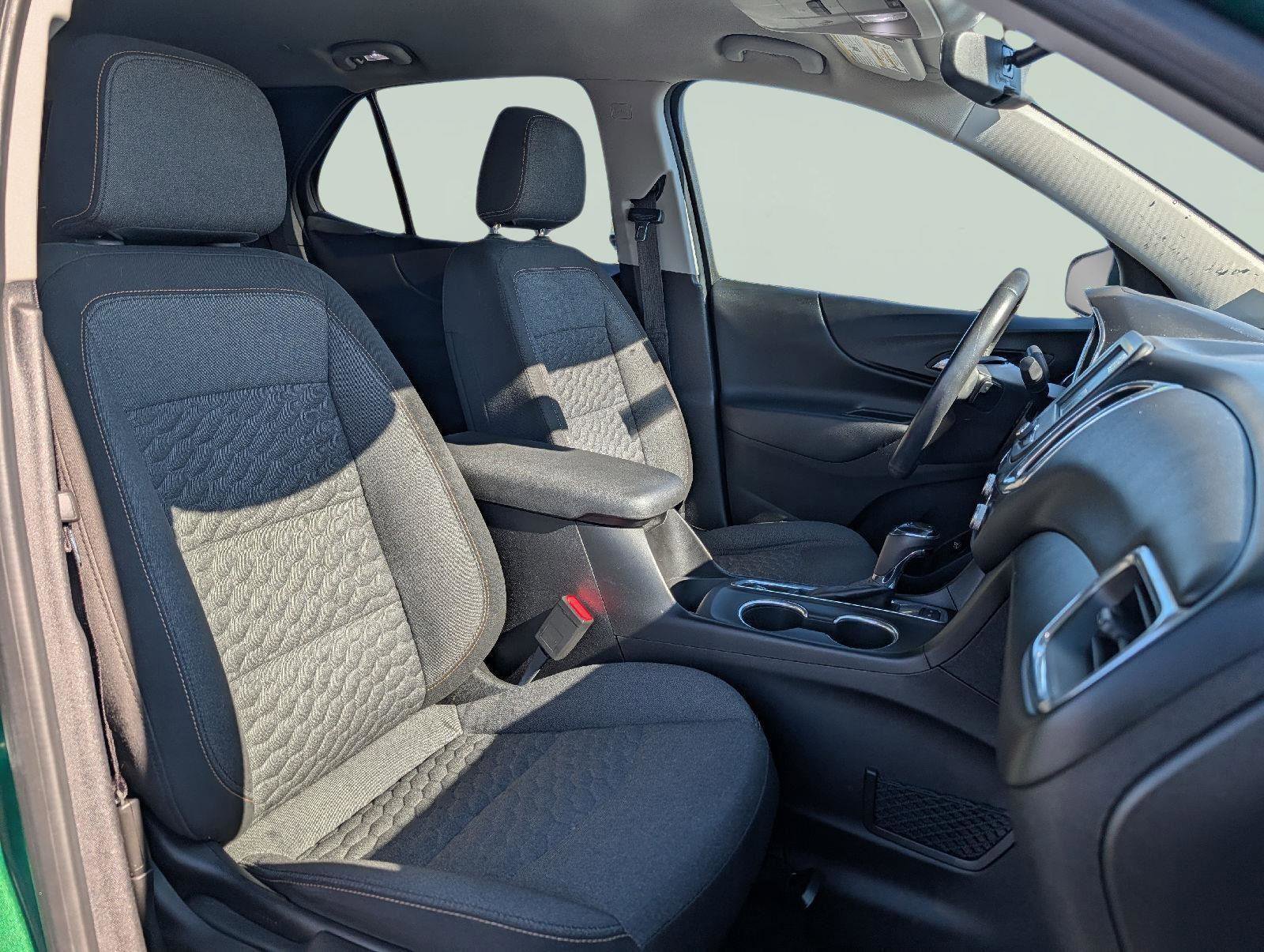 Used 2018 Chevrolet Equinox LT AWD/4WD image 21