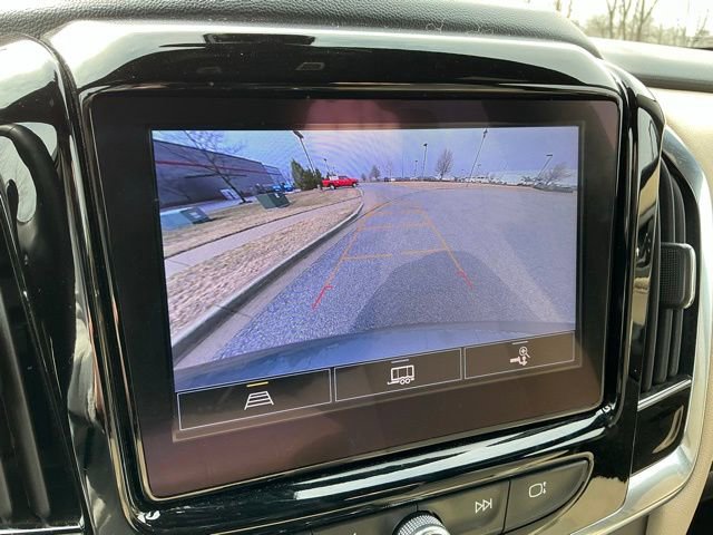 Used 2023 Chevrolet Traverse LT image 29