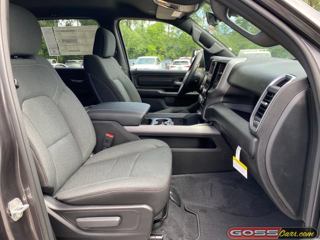 New 2026 RAM 1500 Express AWD/4WD image 6