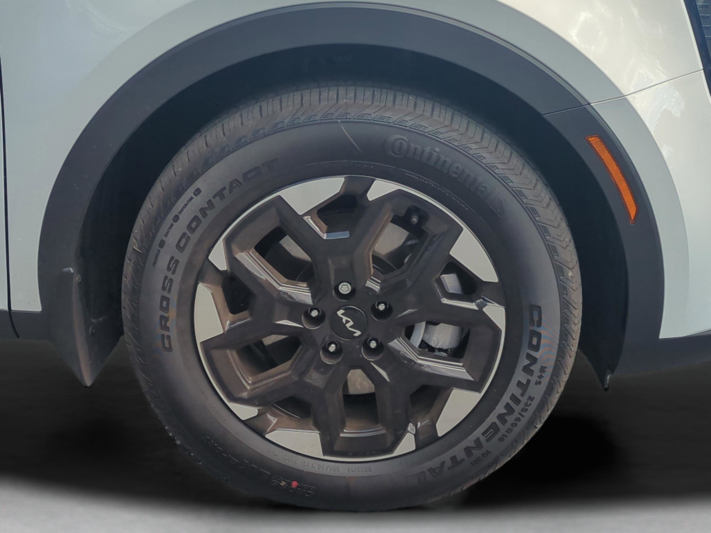 New 2026 Kia Sorento S w/ S Panoramic Sunroof Package image 25