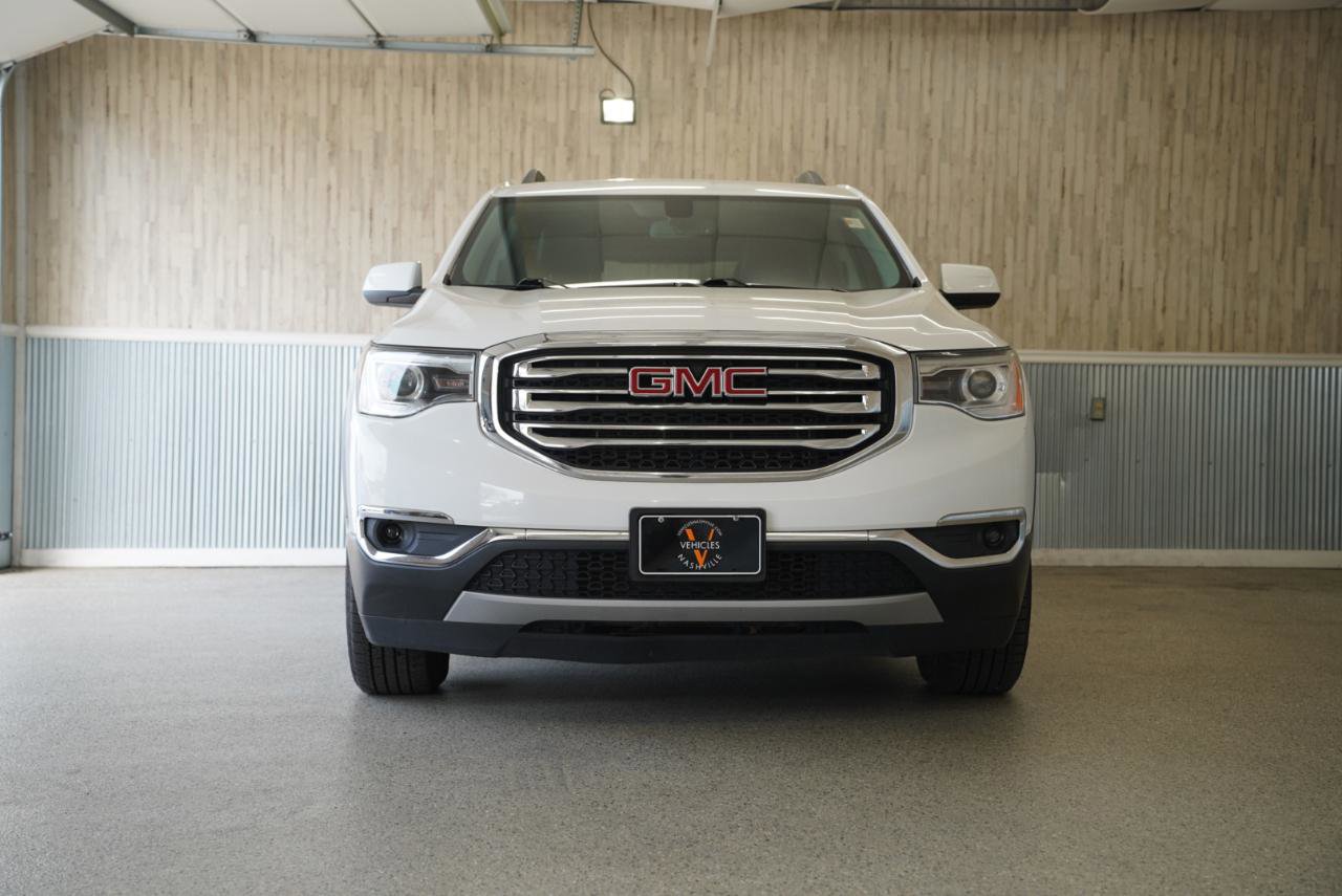 Used 2018 GMC Acadia SLT FWD image 2