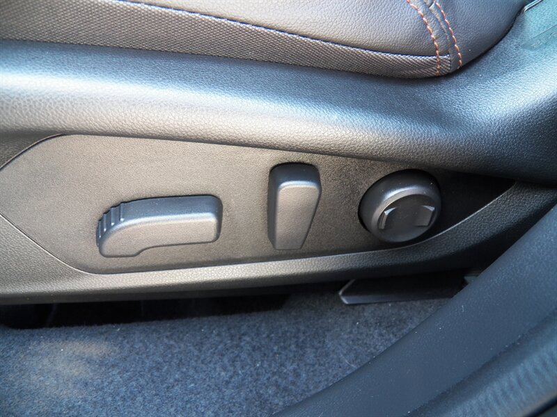 Used 2025 Subaru Forester Touring w/ Popular Package - Touring AWD/4WD image 9