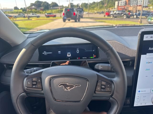 Used 2025 Ford Mustang Mach-E Select w/ Comfort Package Lite AWD/4WD image 19