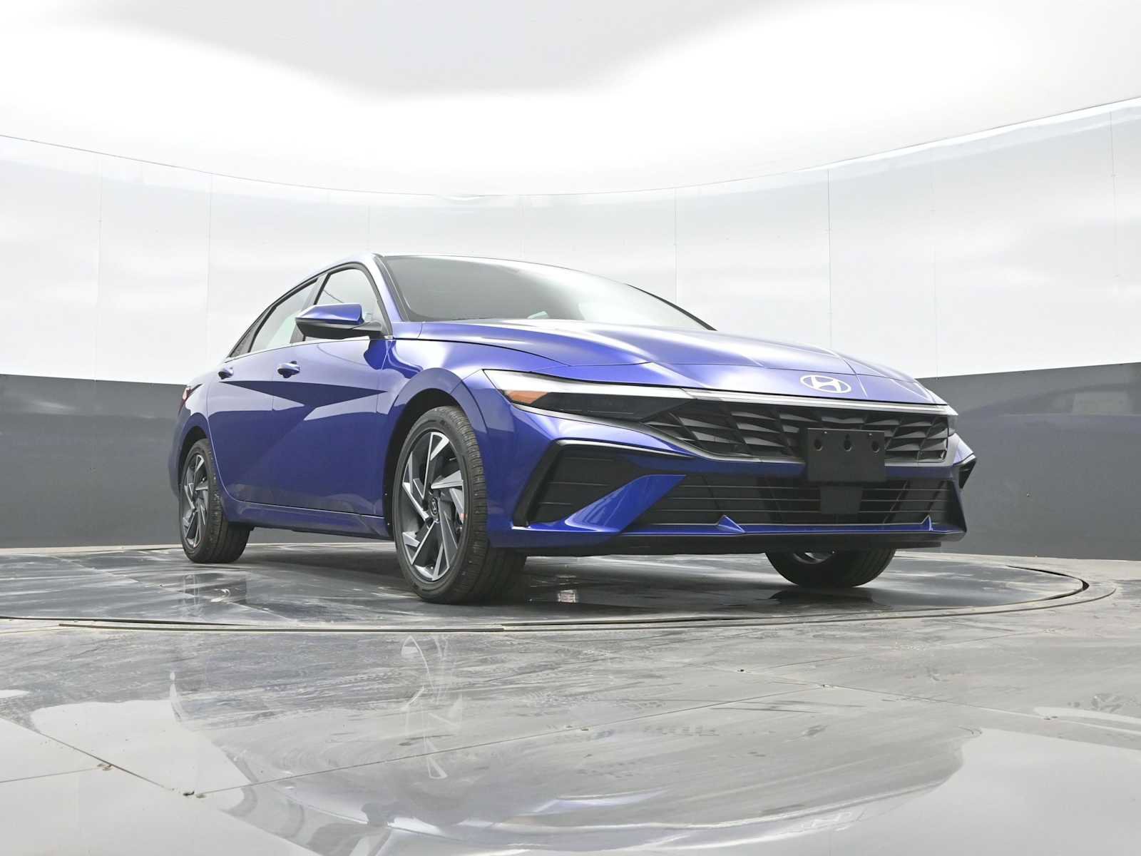 New 2026 Hyundai Elantra Limited image 22