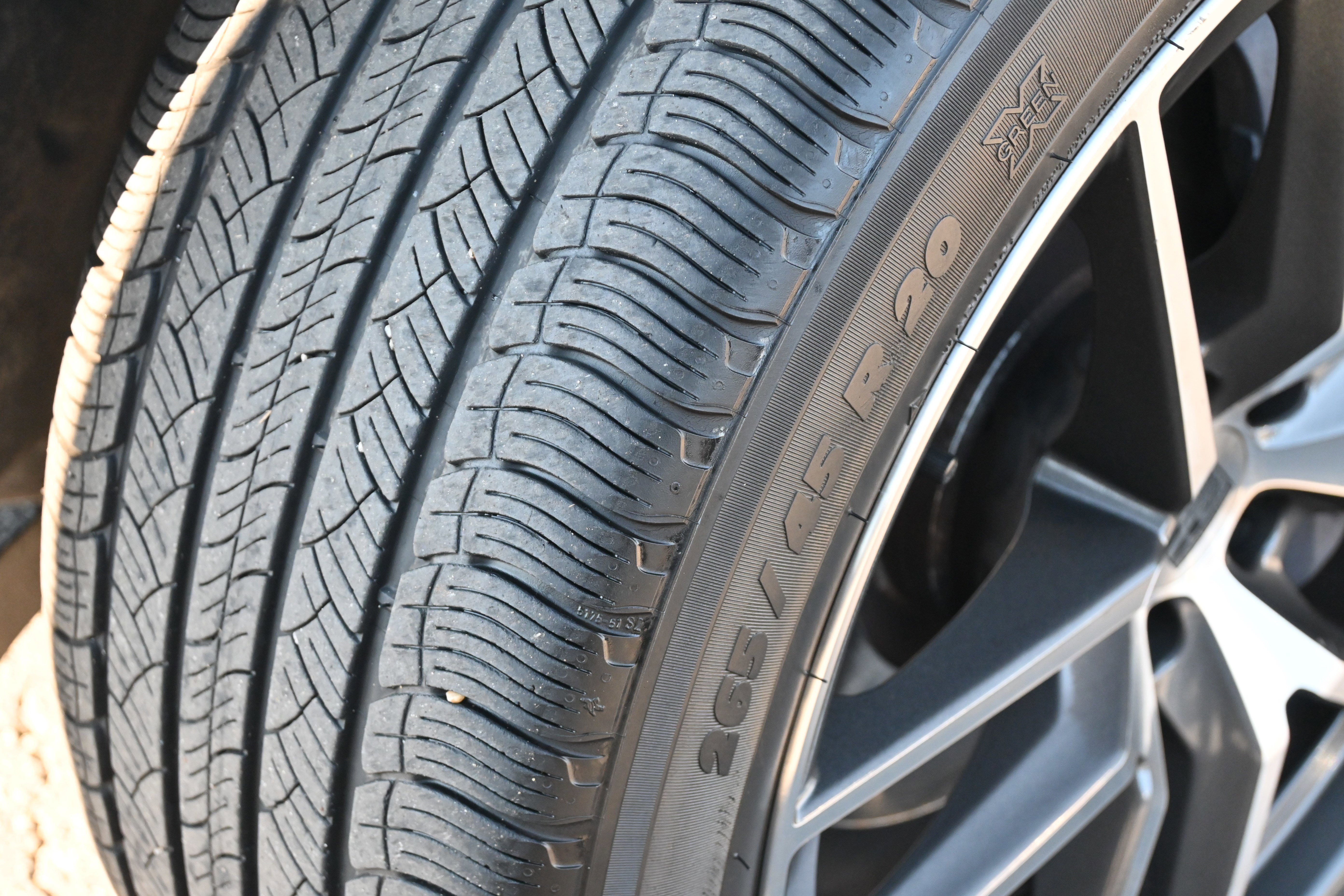 Used 2023 Porsche Macan image 15