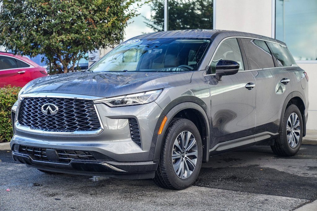 Certified 2025 INFINITI QX60 Pure image 3