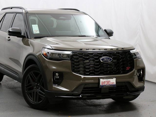 New 2026 Ford Explorer ST w/ Sun And Sound Package image 2