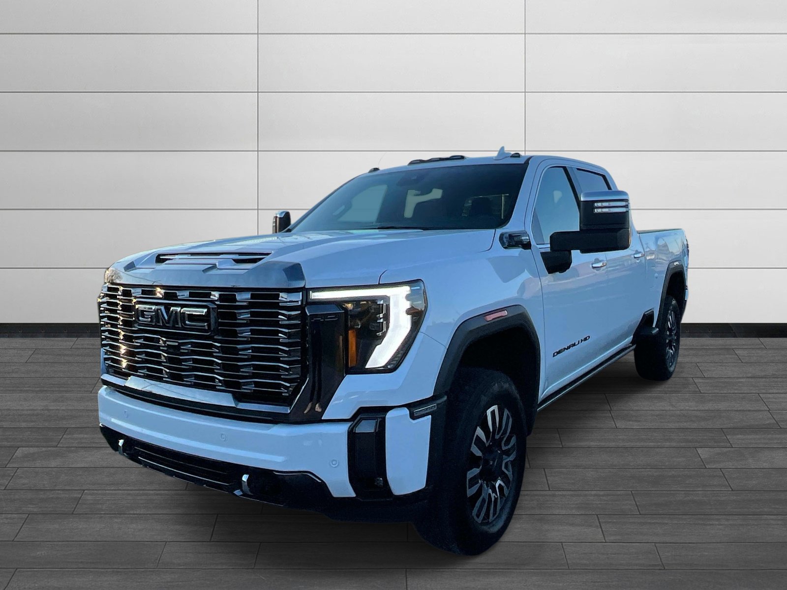 Used 2024 GMC Sierra 2500 Denali Ultimate AWD/4WD image 7