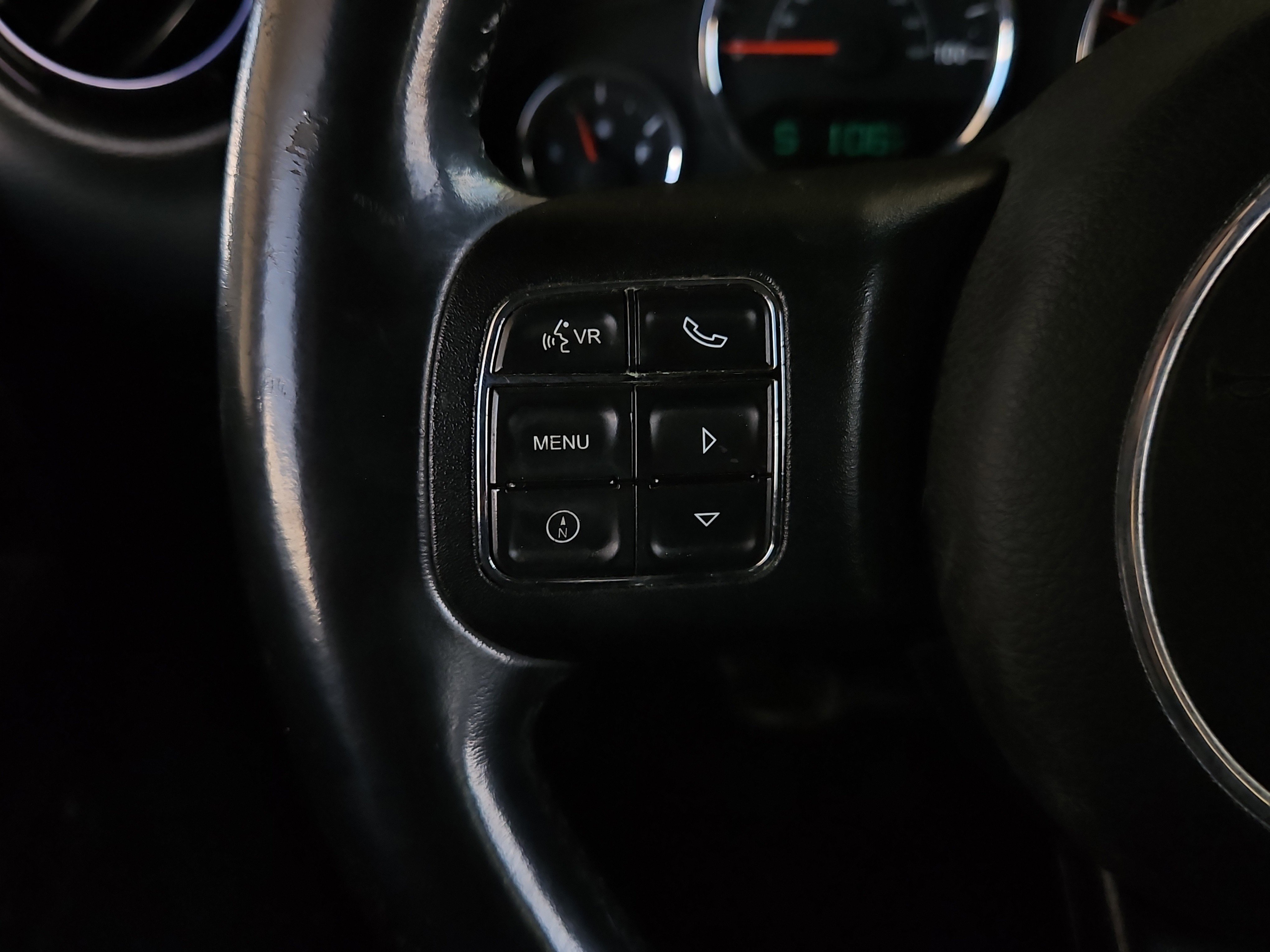 Used 2016 Jeep Wrangler Unlimited Rubicon w/ Connectivity Group image 12