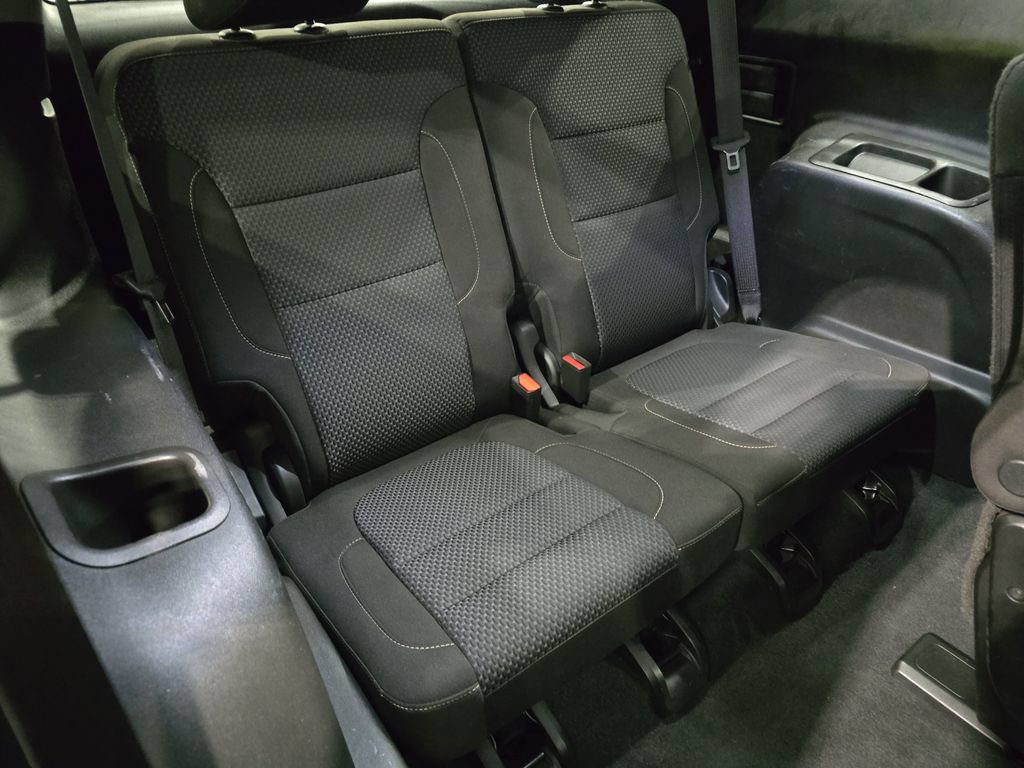 Used 2023 GMC Acadia SLE w/ Elevation Edition FWD image 29