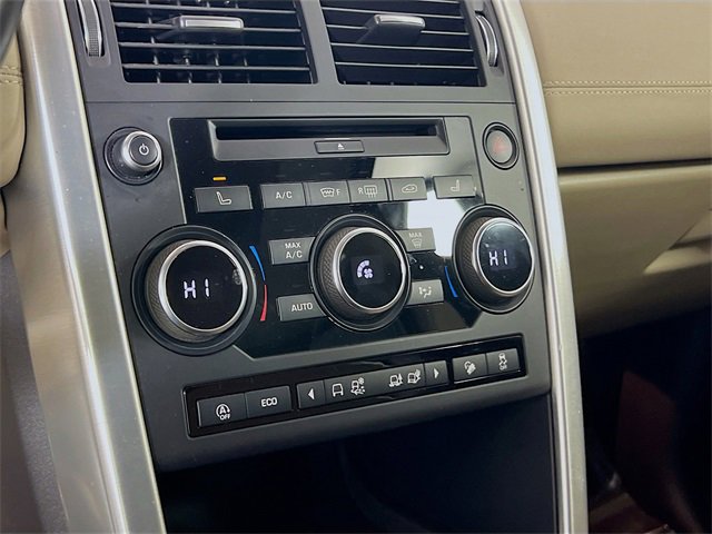 Used 2018 Land Rover Discovery Sport HSE image 16