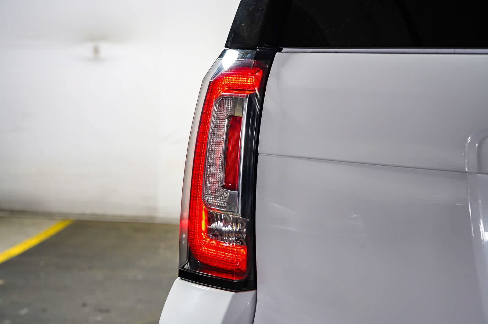 Used 2015 GMC Yukon SLE AWD/4WD image 11