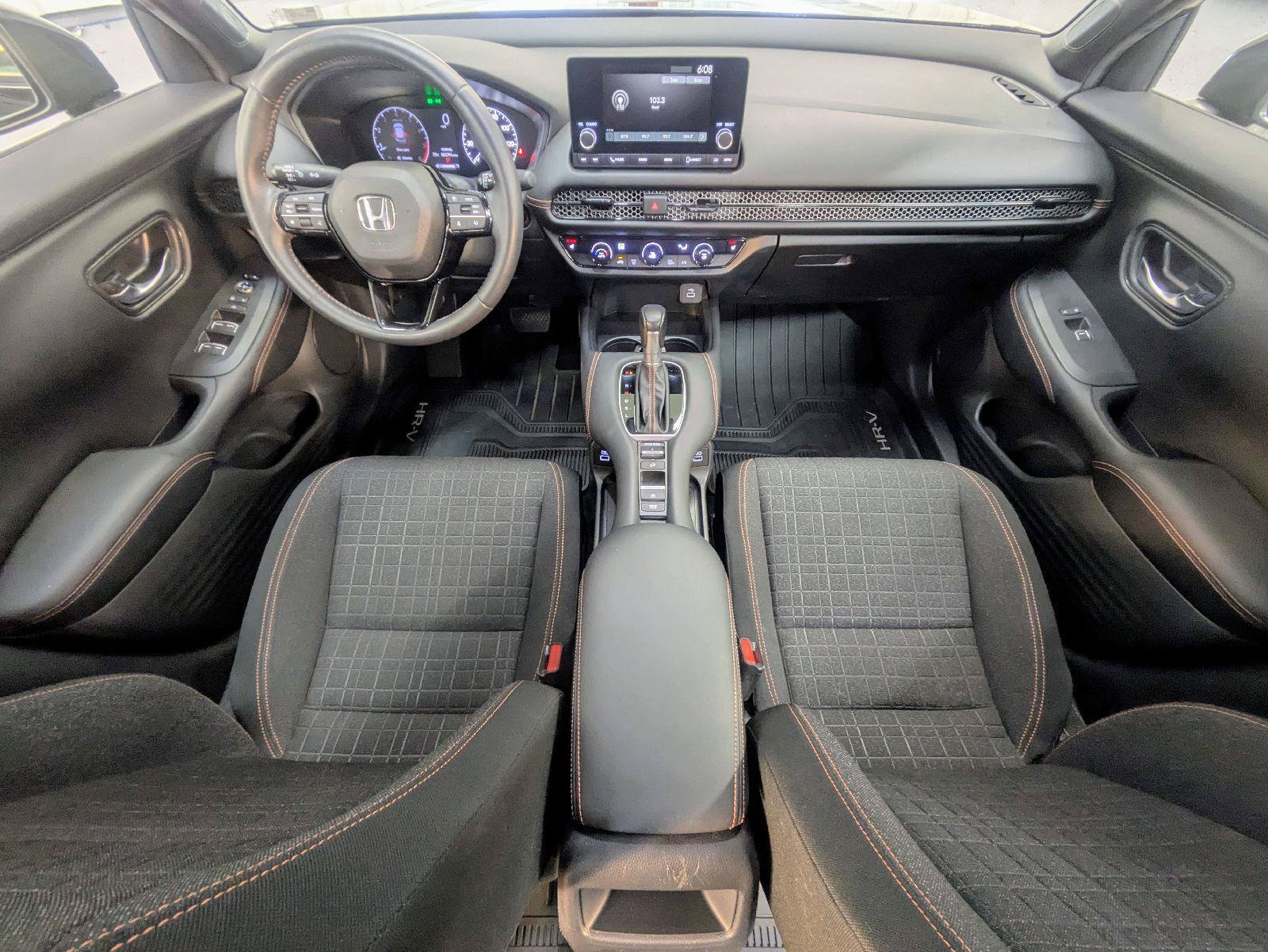 Used 2023 Honda HR-V Sport image 5