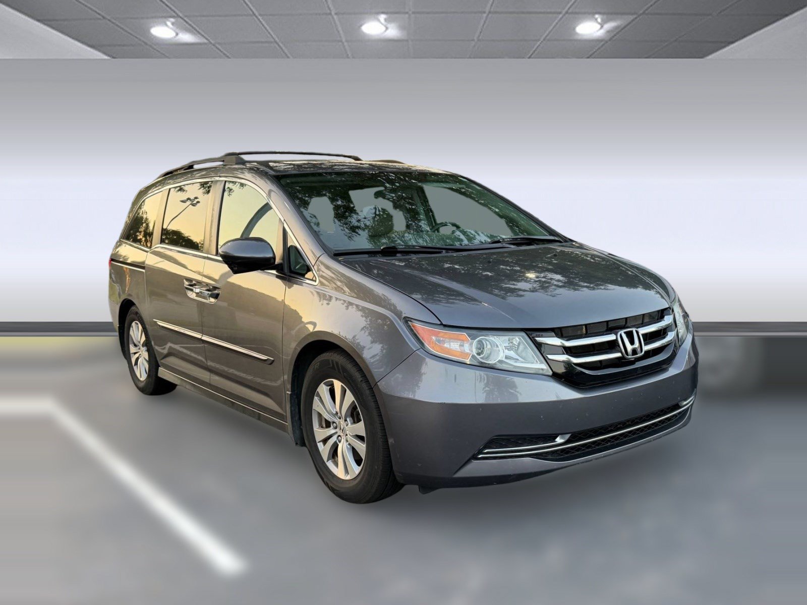 Used 2015 Honda Odyssey EX image 4