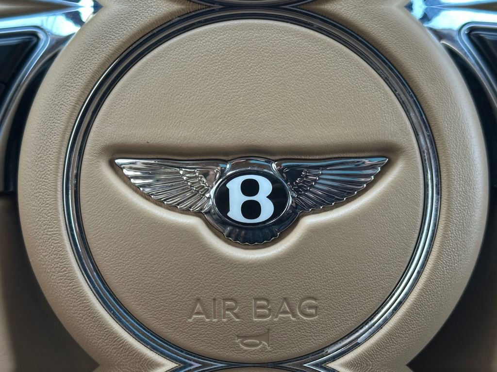 Used 2017 Bentley Bentayga W12 image 24
