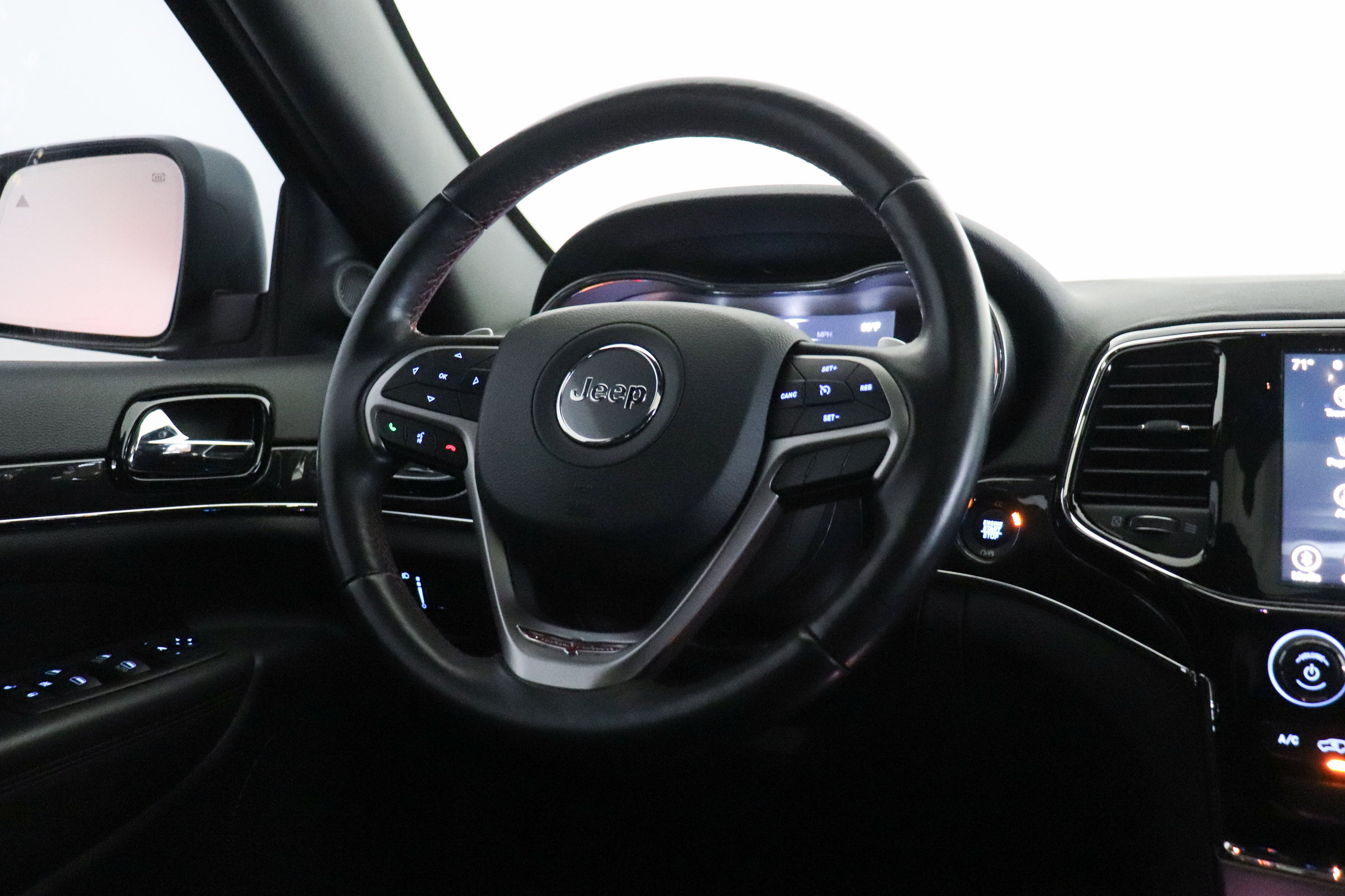 Used 2021 Jeep Grand Cherokee Trailhawk image 22