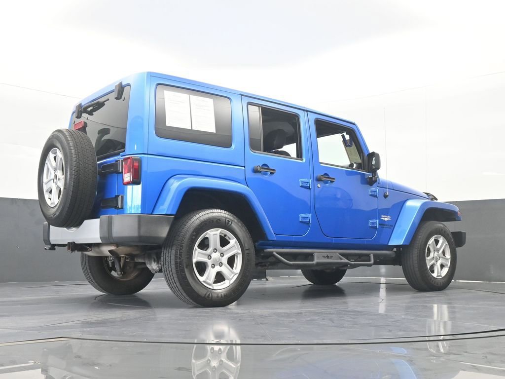 Used 2015 Jeep Wrangler Unlimited Sahara w/ Dual Top Group image 52