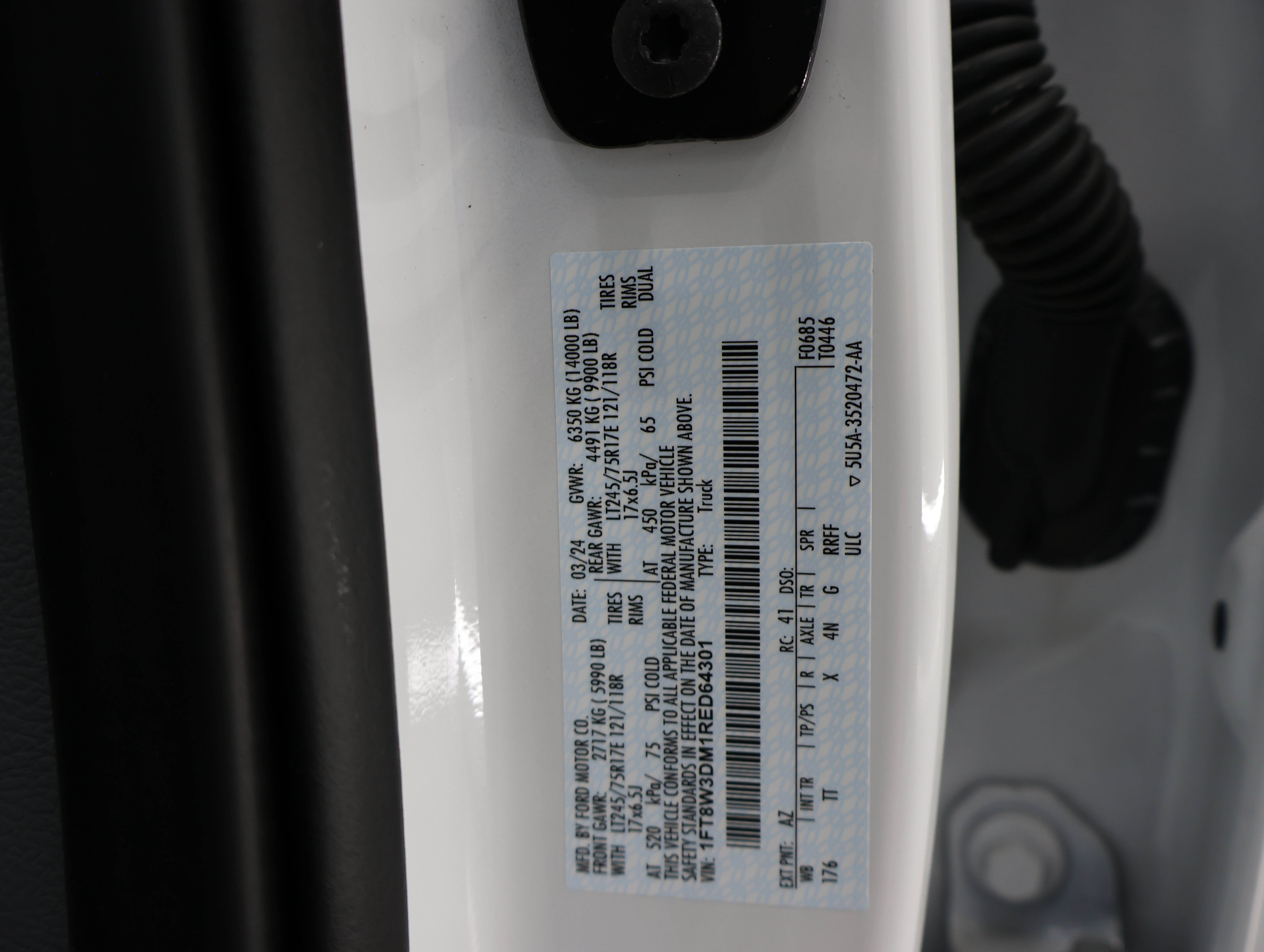 Used 2024 Ford F350 Limited w/ FX4 Off-Road Package AWD/4WD image 77
