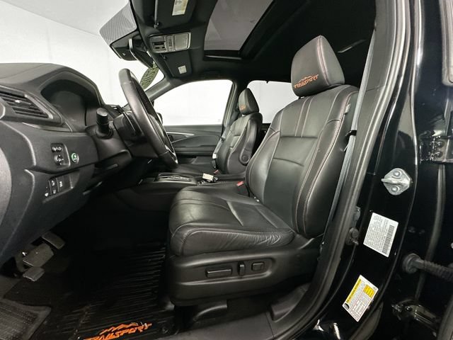 Used 2023 Honda Passport TrailSport image 4