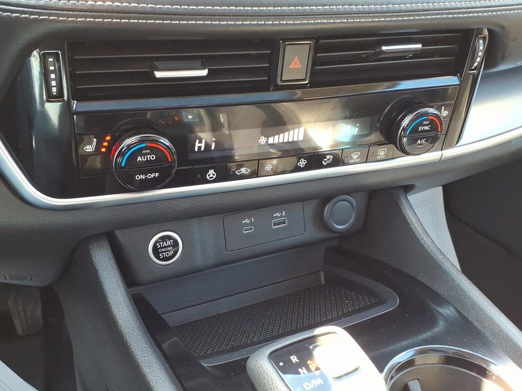 Used 2021 Nissan Rogue SV w/ Premium Package image 21