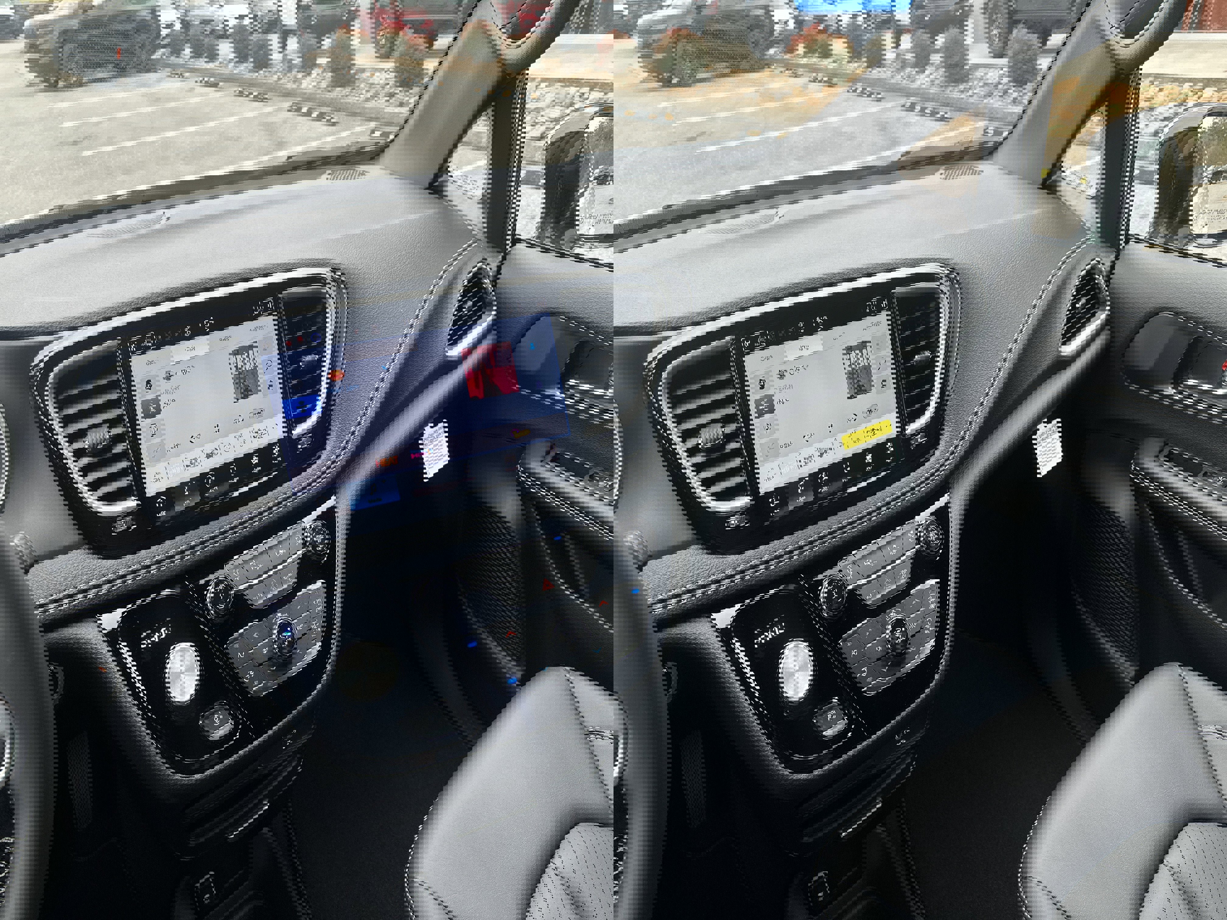 New 2026 Chrysler Pacifica Select image 38