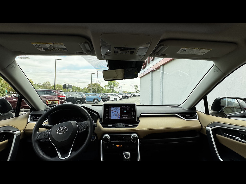 Used 2019 Toyota RAV4 Limited w/ Carpet Mat Package AWD/4WD image 32