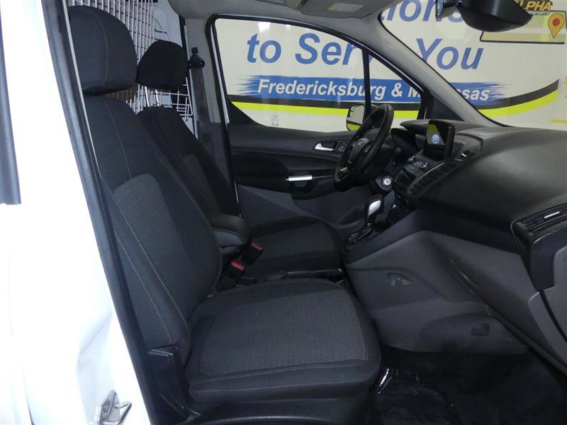 Used 2023 Ford Transit Connect XLT image 7