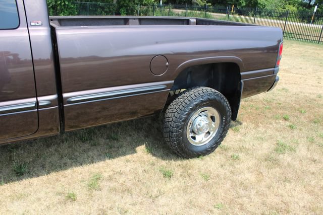 Used 1998 Dodge Ram 2500 Truck 4x4 Quad Cab image 10