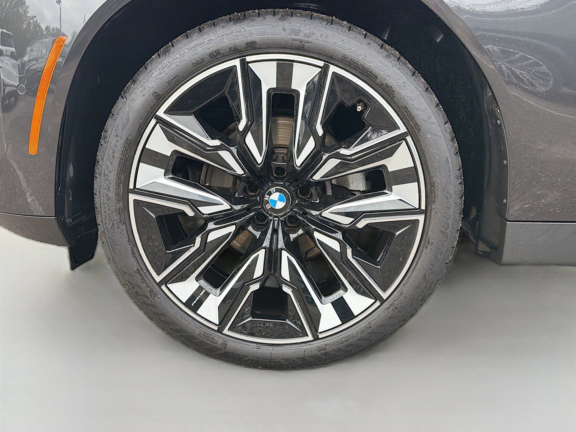 Used 2025 BMW X3 xDrive30i w/ Premium Package image 39